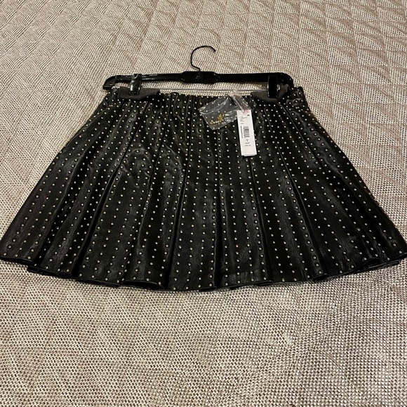 Alice + Olivia 
Carter Vegan Leather Studded Mini Skirt - Picture 4 of 8